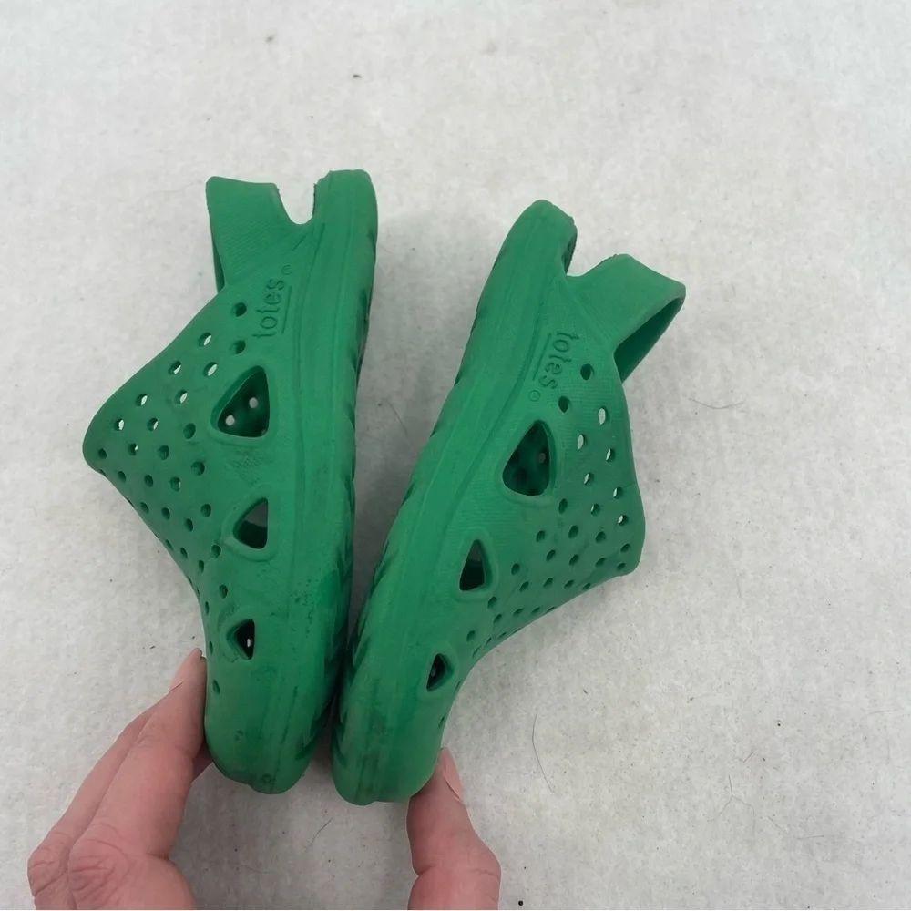 TOTES Kids Solbounce Splash & Play Clog Kelly Green water shoes size: 7-8